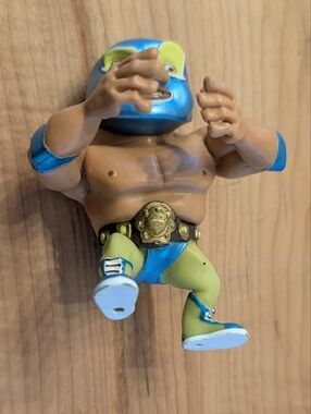 RARE Koodo Mobile Mini Muchacho #1 Luchador Figure - El Tabador Era